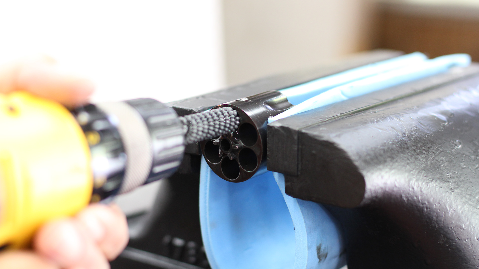 flexhone7, Süleyman Görmüş Otomotiv, Endüstriyel Çapak Alma, Yüzey İşleme Teknolojileri, BRM, Flex-Hone, Honlama Fırçası, Türkiye Distribütörü